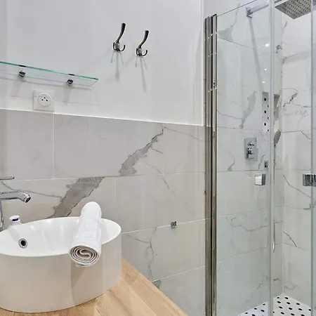 Decorato Professionalmente Milan