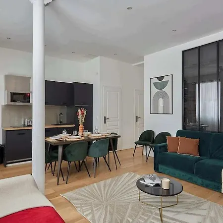 Decorato Professionalmente Milan