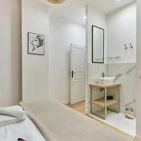 Decorato Professionalmente *